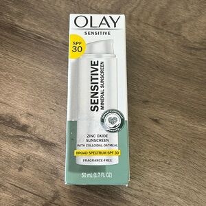 NWT Olay sensitive mineral sunscreen